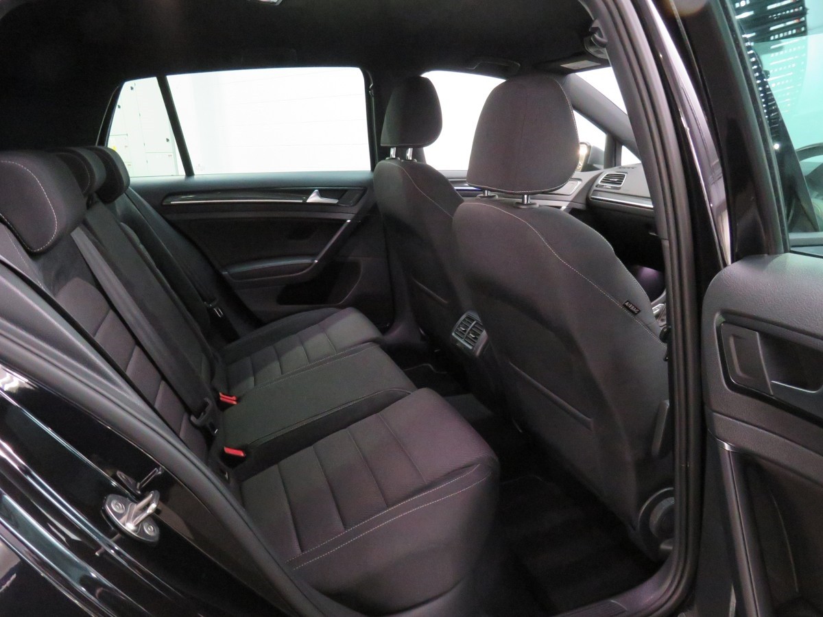 Volkswagen Golf R 228KW