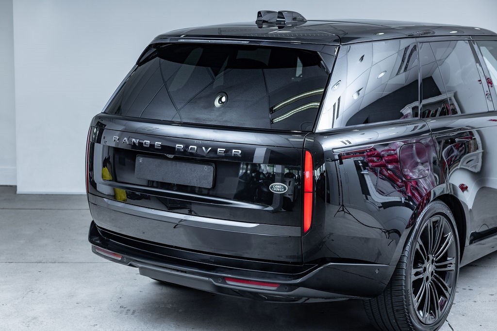 Land Rover Range Rover P530 First Edition