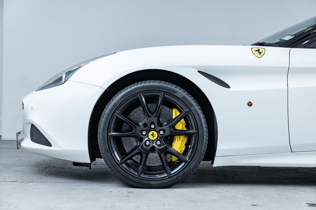 Ferrari California T