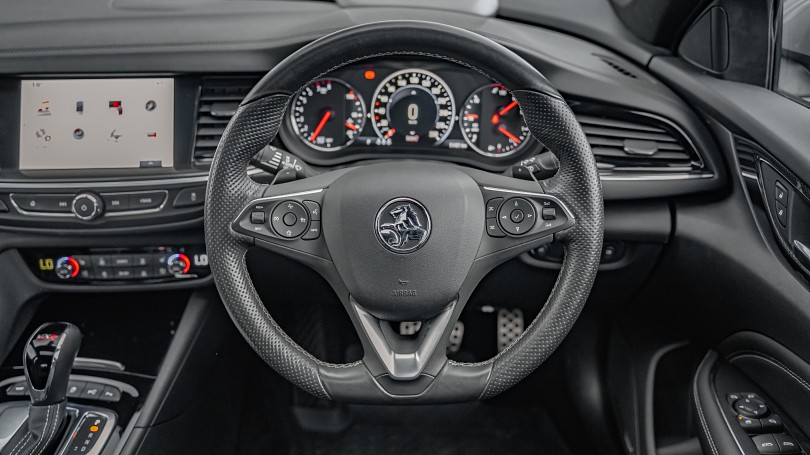 2018 Holden Commodore 11