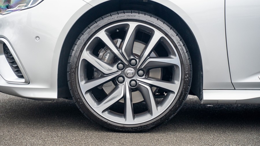 2018 Holden Commodore 6