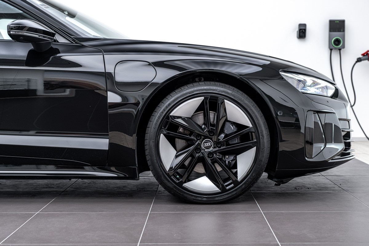 Audi e-tron GT quattro