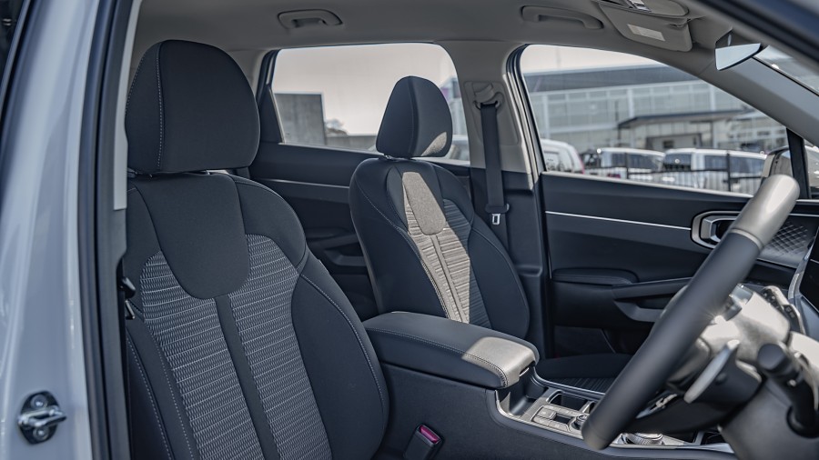 2025 Kia Sorento 8