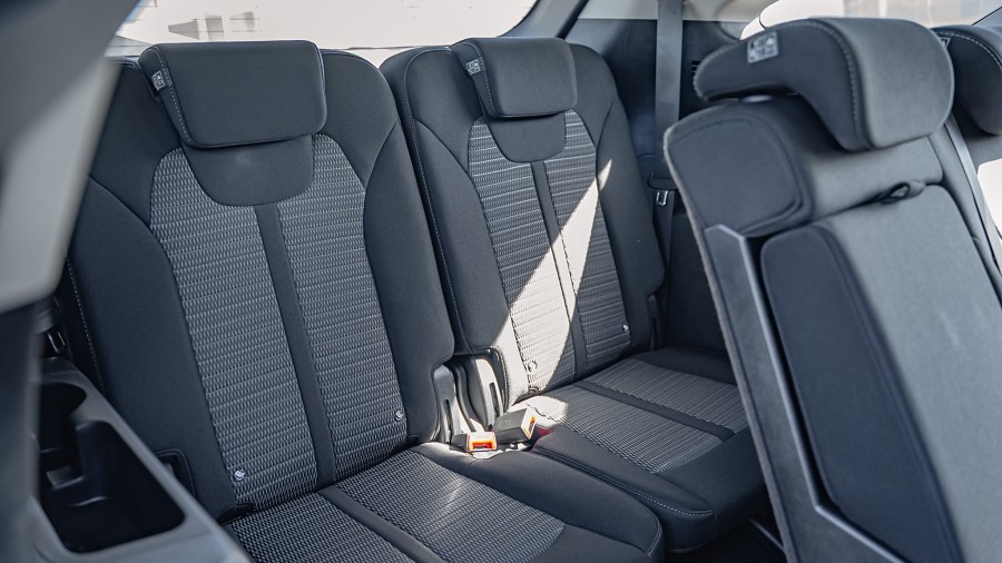 2025 Kia Sorento 17