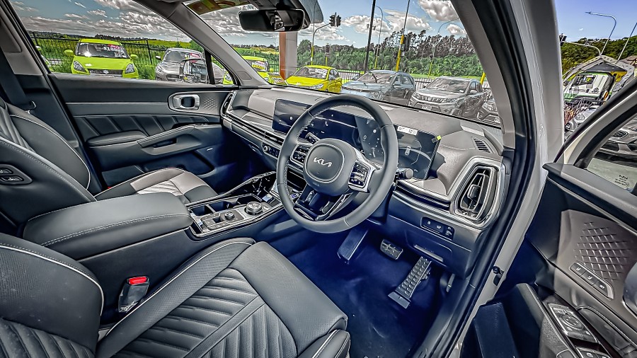 2025 Kia Sorento 9