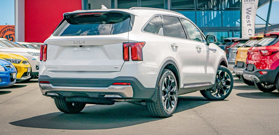 2025 Kia Sorento 2