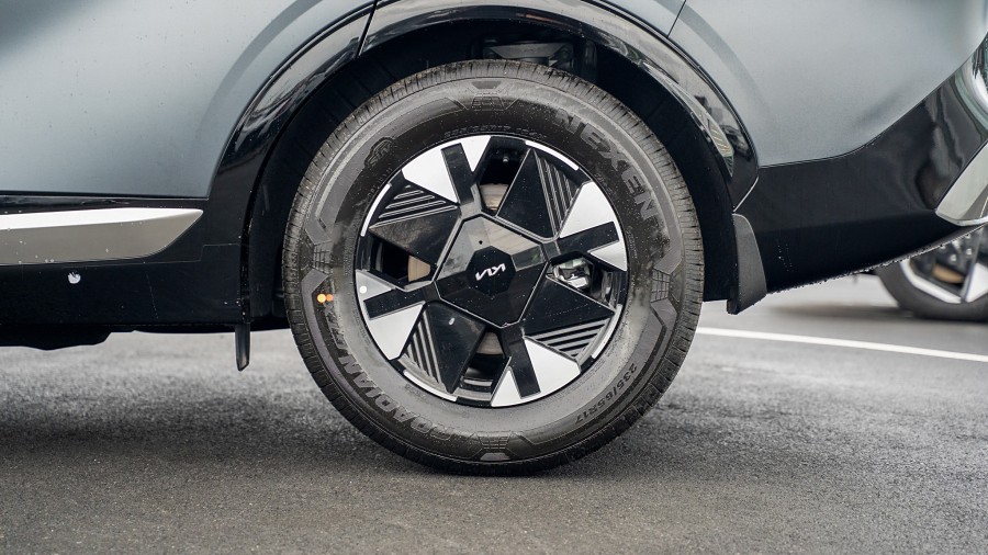 2025 Kia Sportage 7
