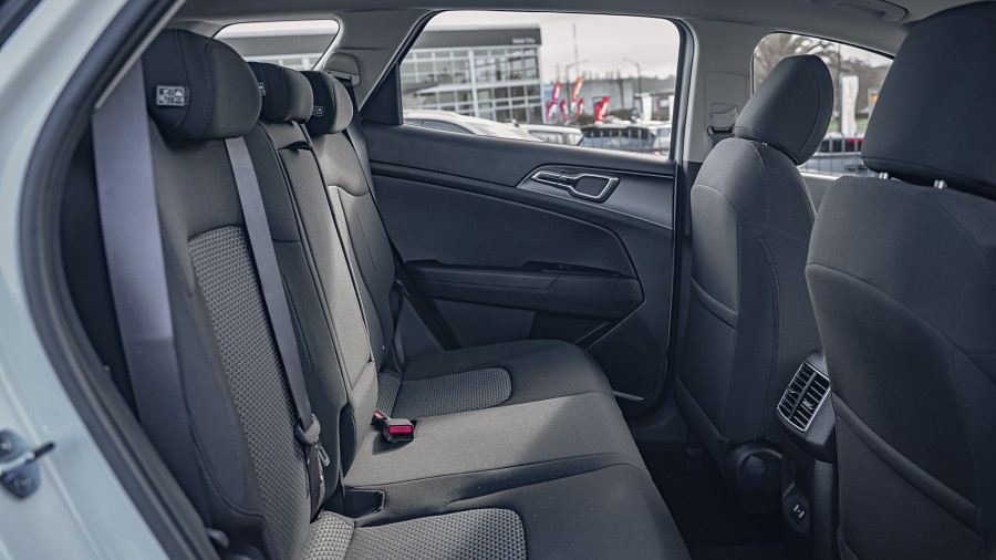 2025 Kia Sportage 16