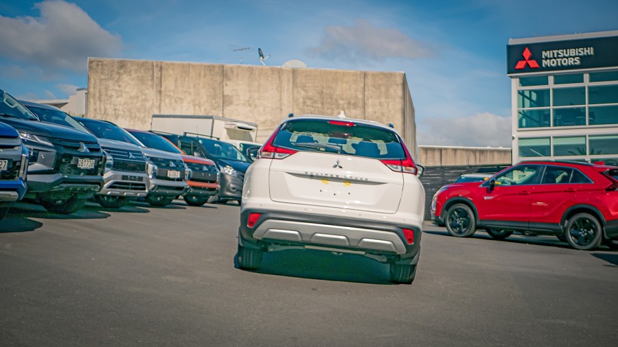 2025 Mitsubishi Eclipse Cross 4