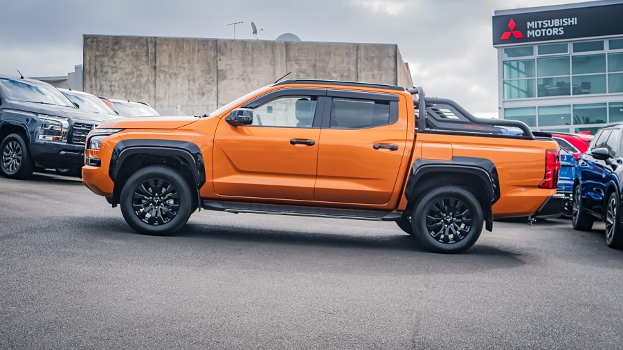 2025 Mitsubishi Triton 5