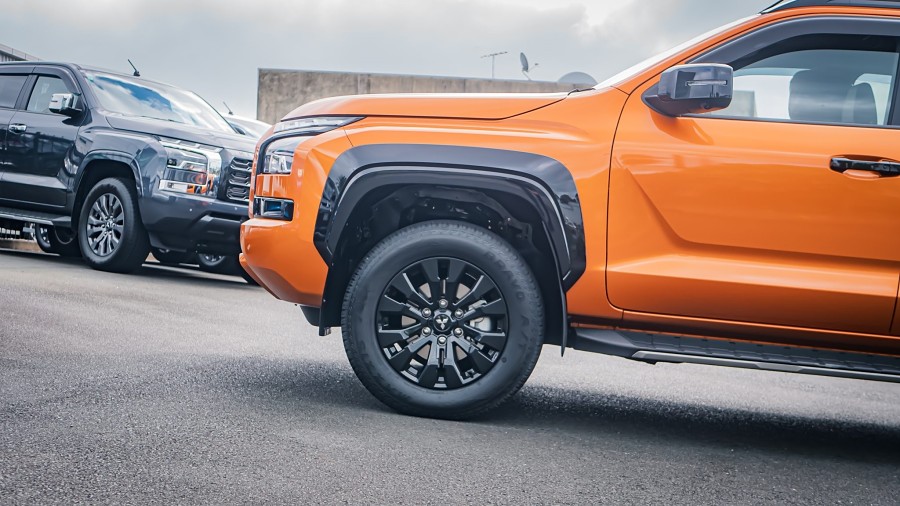 2025 Mitsubishi Triton 6