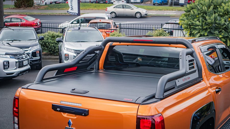 2025 Mitsubishi Triton 8