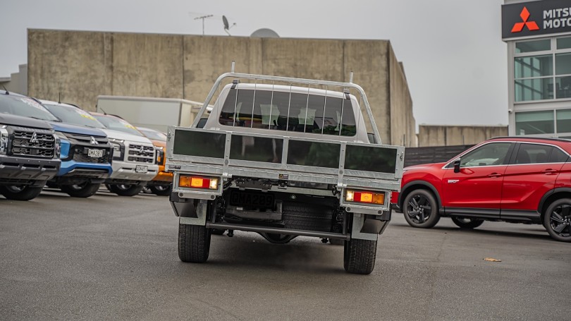 2025 Mitsubishi Triton 4