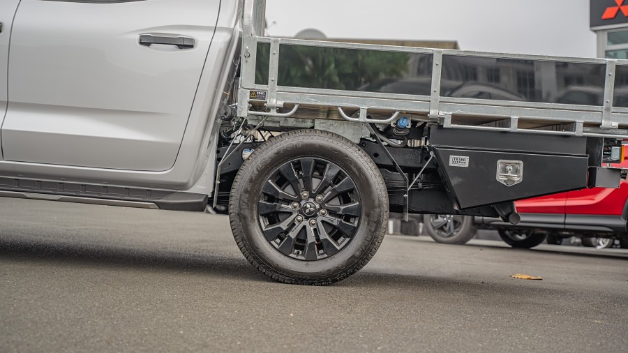 2025 Mitsubishi Triton 7