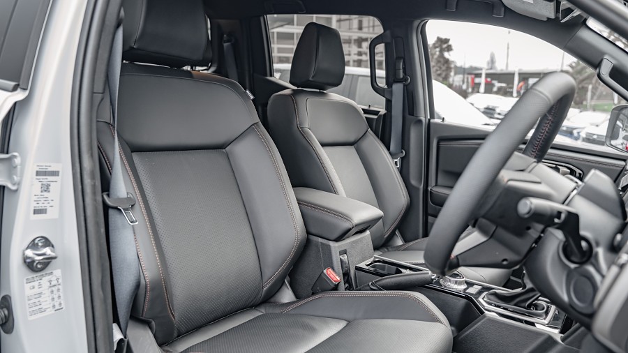 2025 Mitsubishi Triton 8