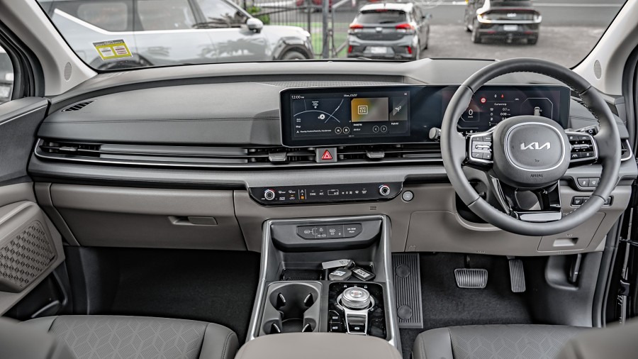 2025 Kia Carnival 10