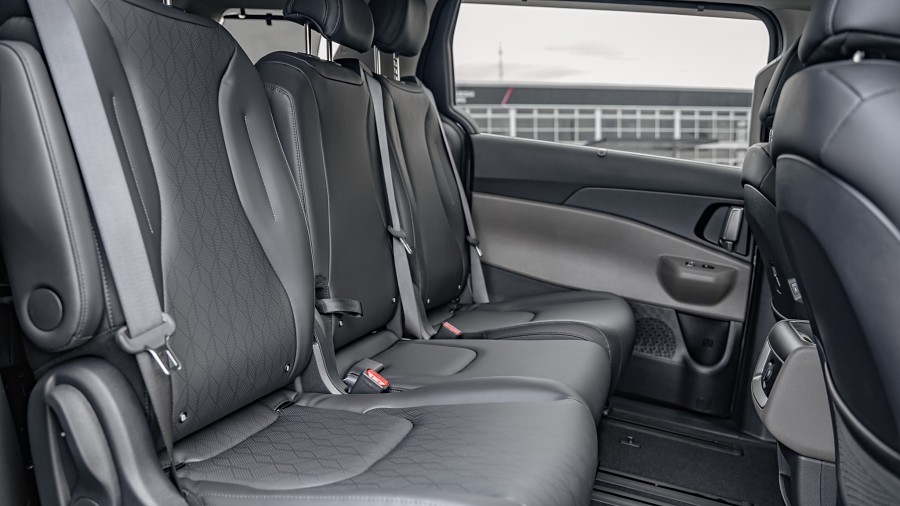 2025 Kia Carnival 17