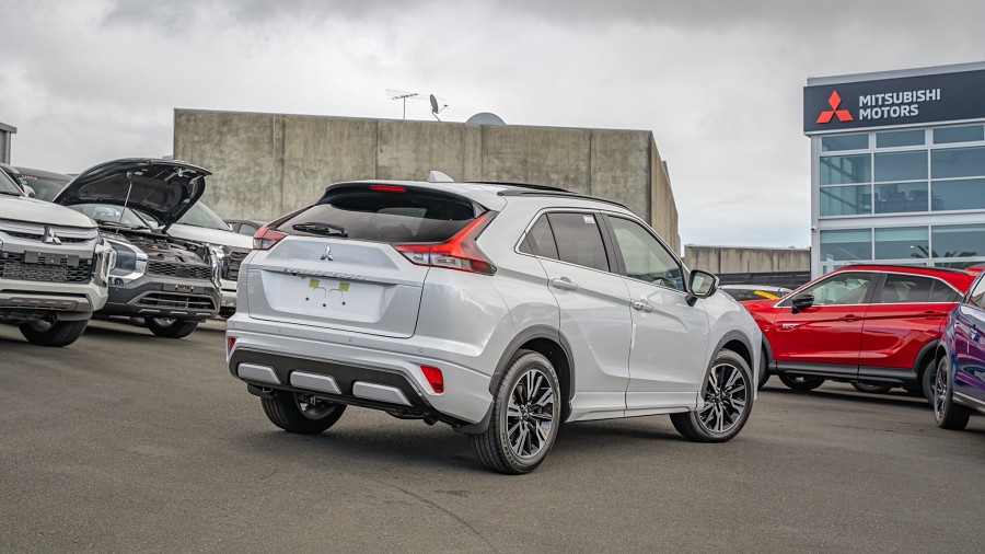 2025 Mitsubishi Eclipse Cross 2