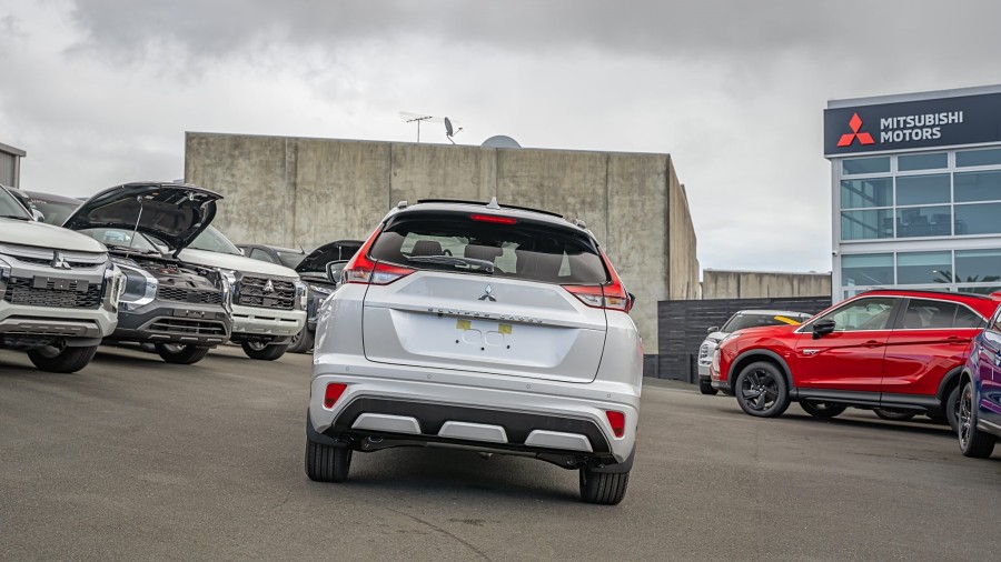2025 Mitsubishi Eclipse Cross 4