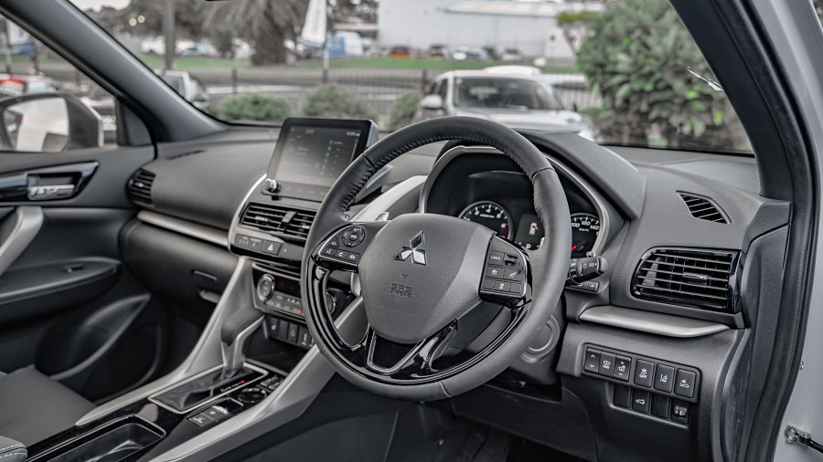 2025 Mitsubishi Eclipse Cross 9
