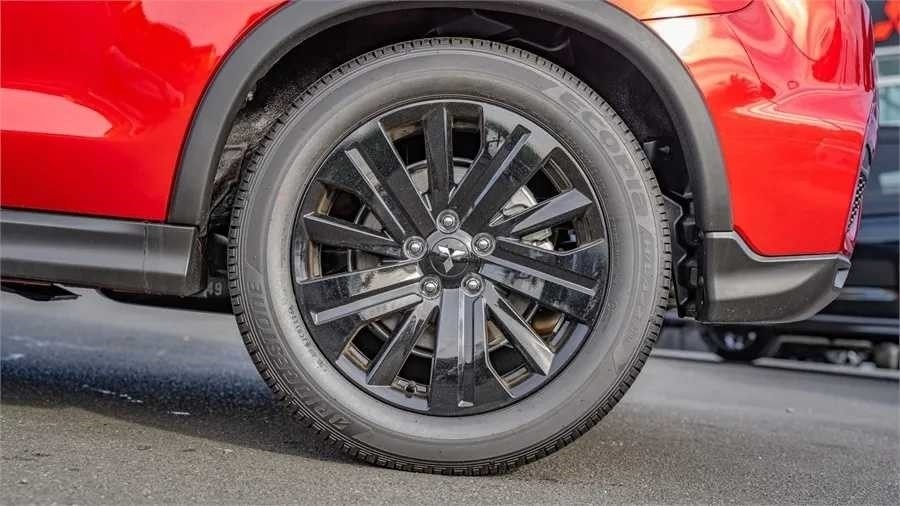 2025 Mitsubishi ASX 7