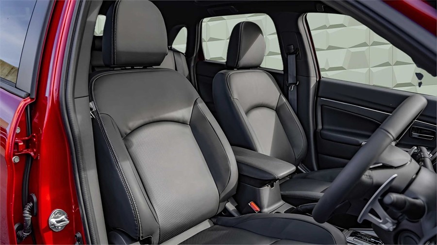 2025 Mitsubishi ASX 8
