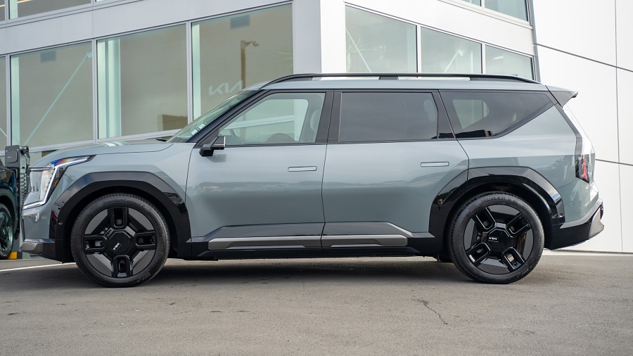 2023 Kia EV9 5