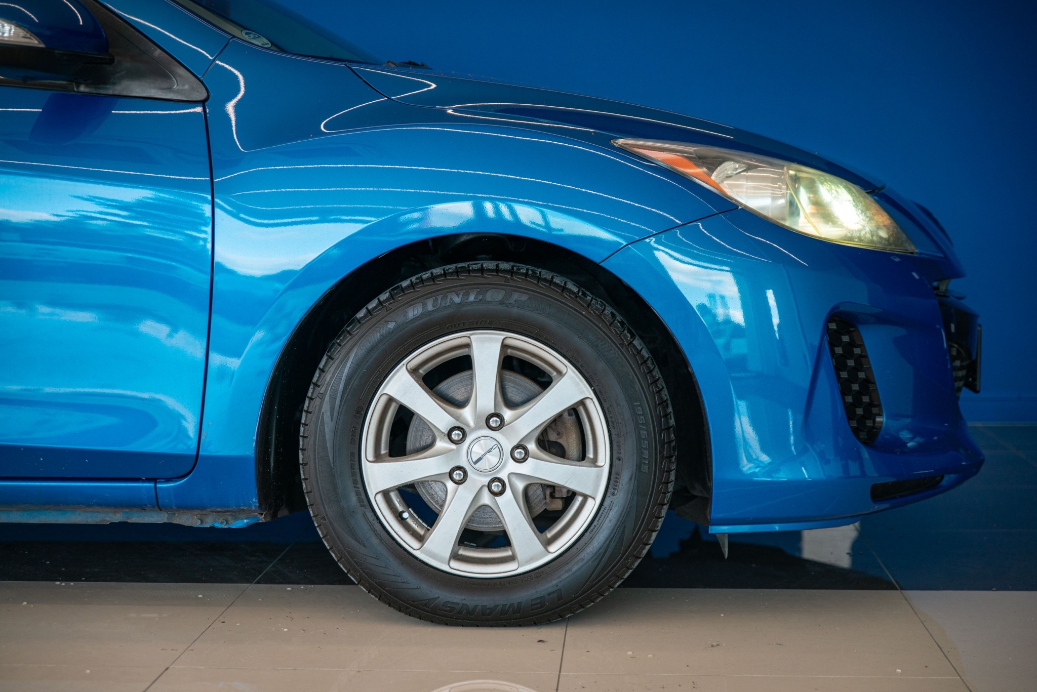 2012 Mazda Axela