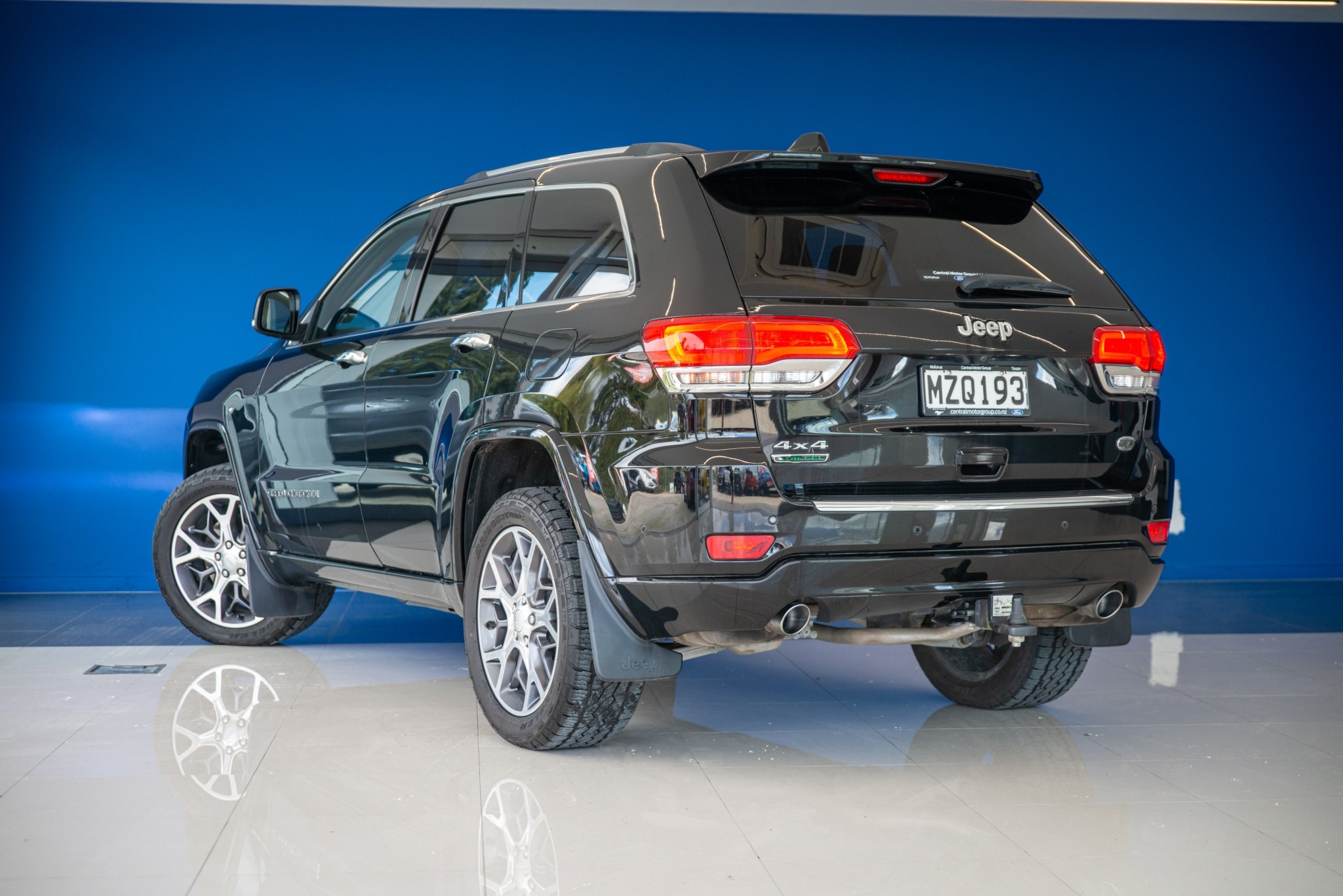 2020 Jeep Grand Cherokee Overland 3.0L Diesel 4WD 186kW/580NM 3.5 Tonne towing