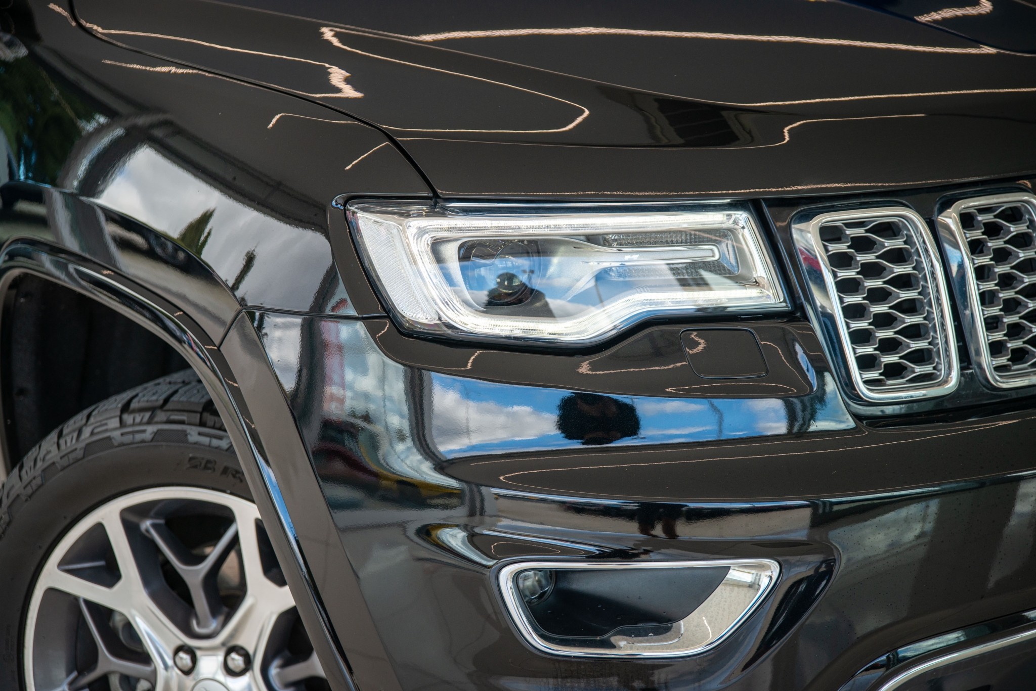 2020 Jeep Grand Cherokee Overland 3.0L Diesel 4WD 186kW/580NM 3.5 Tonne towing