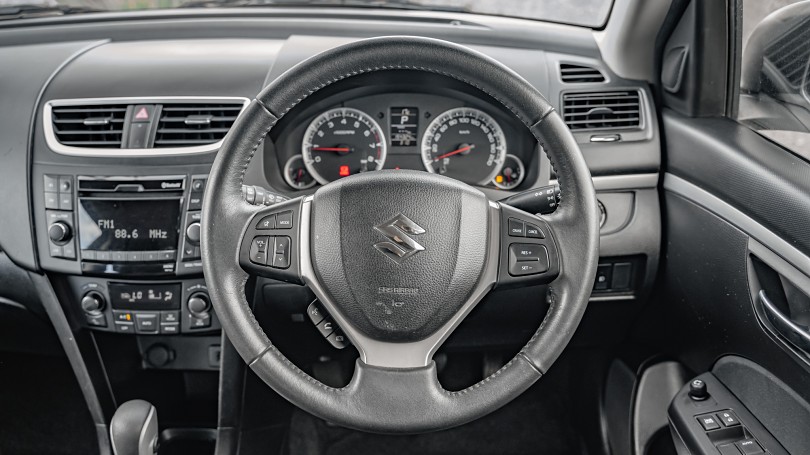 2014 Suzuki Swift 11