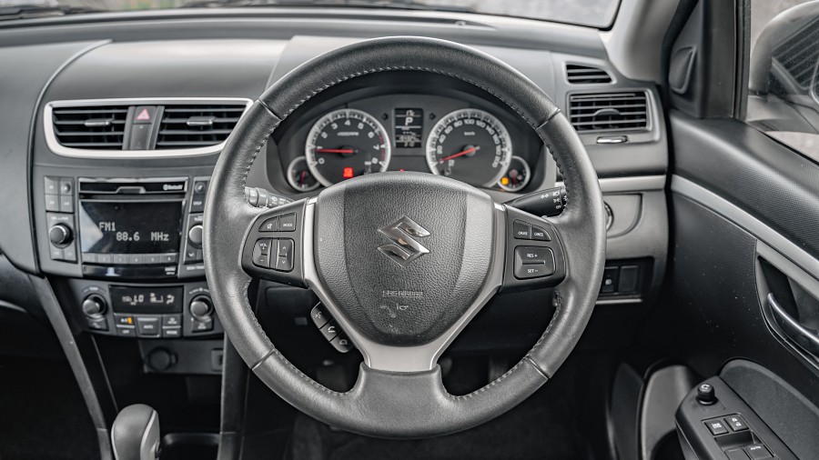 2014 Suzuki Swift 11