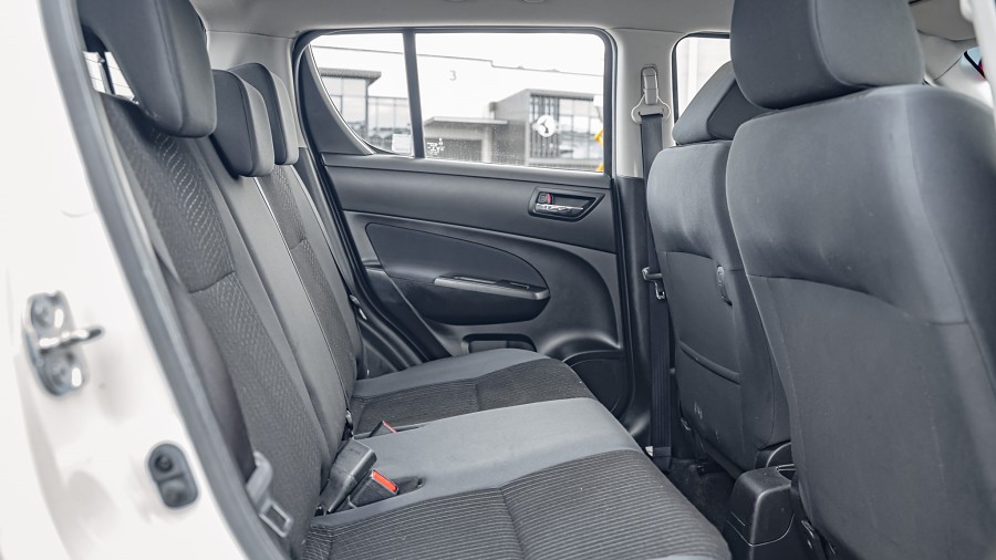 2014 Suzuki Swift 16