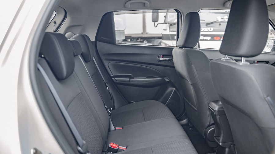 2018 Suzuki Swift 17