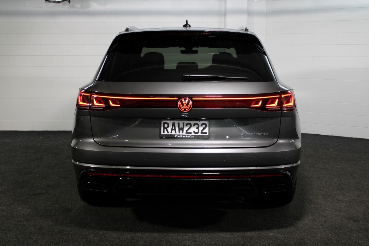Volkswagen Touareg R PHEV
