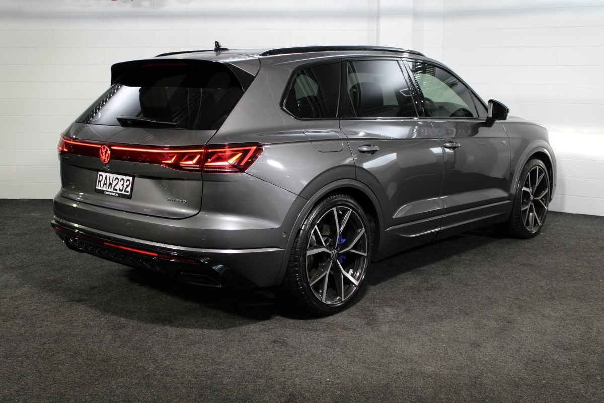 Volkswagen Touareg R PHEV