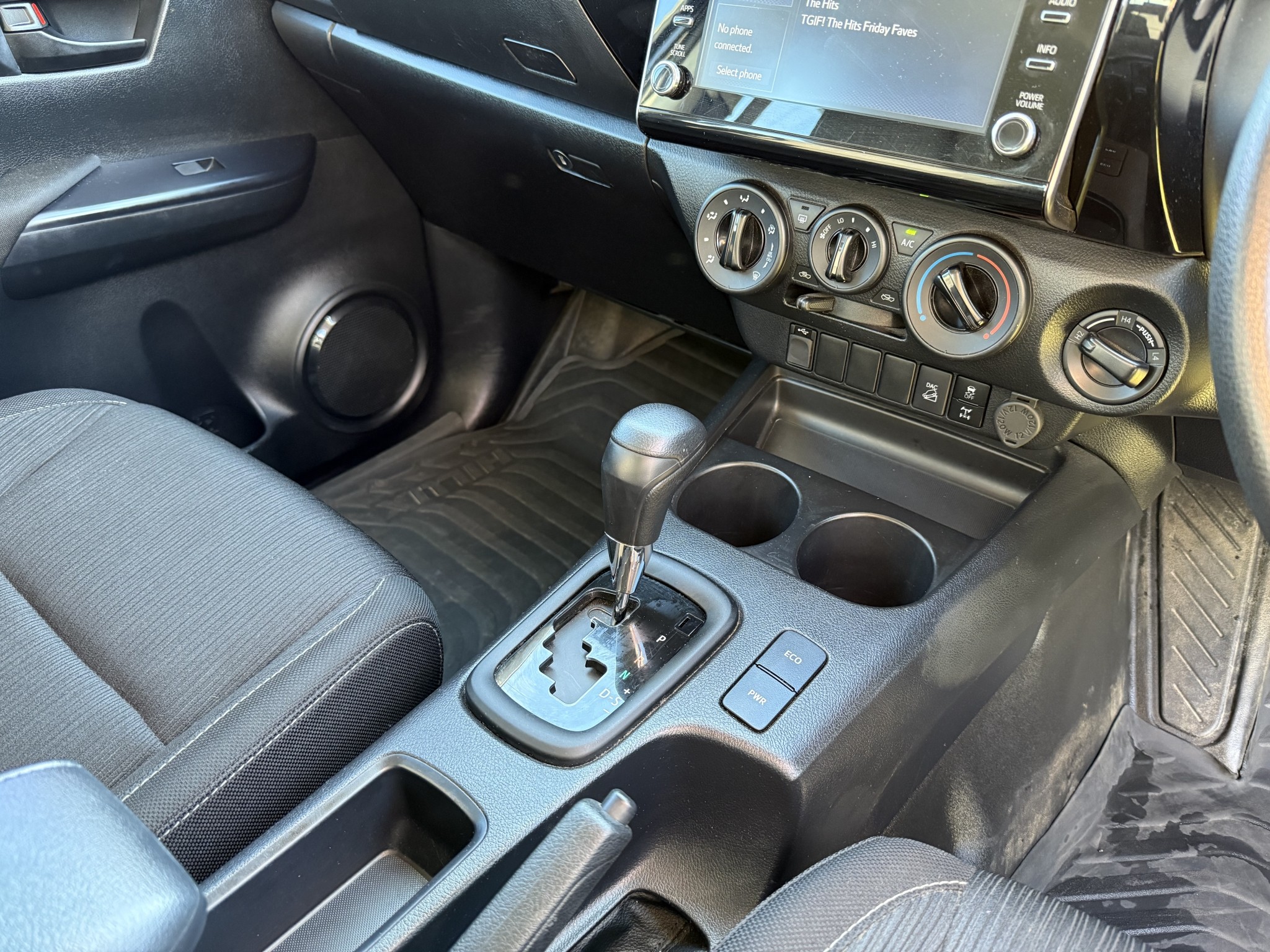 2023 Toyota Hilux SR TD 2.8DT