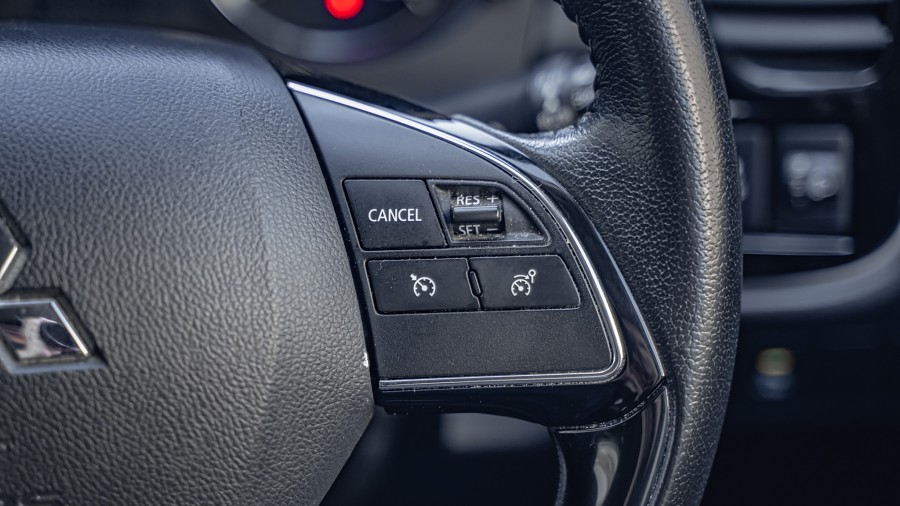 2021 Mitsubishi Outlander 14