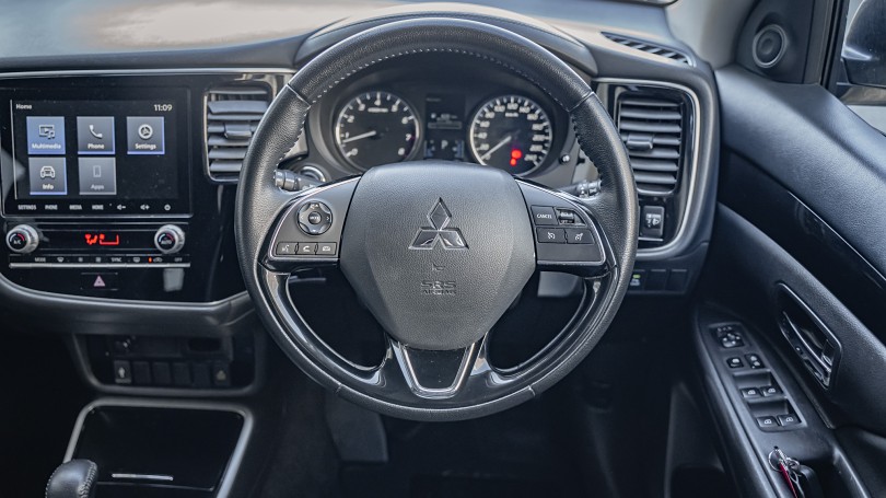 2021 Mitsubishi Outlander 11