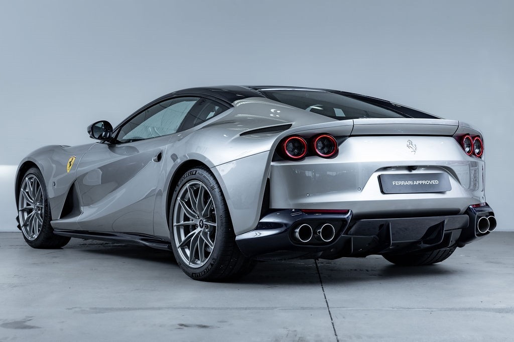 Ferrari 812 Superfast 