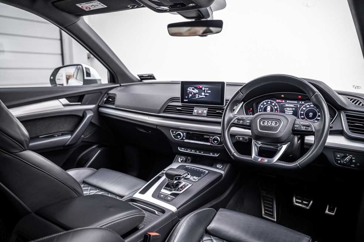 Audi Q5 2.0 TFSI SPORT