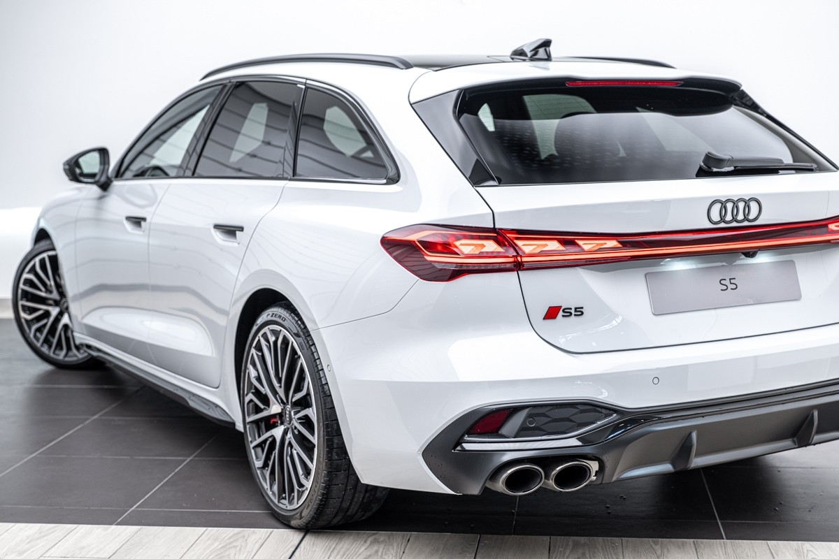Audi S5 Avant TFSI