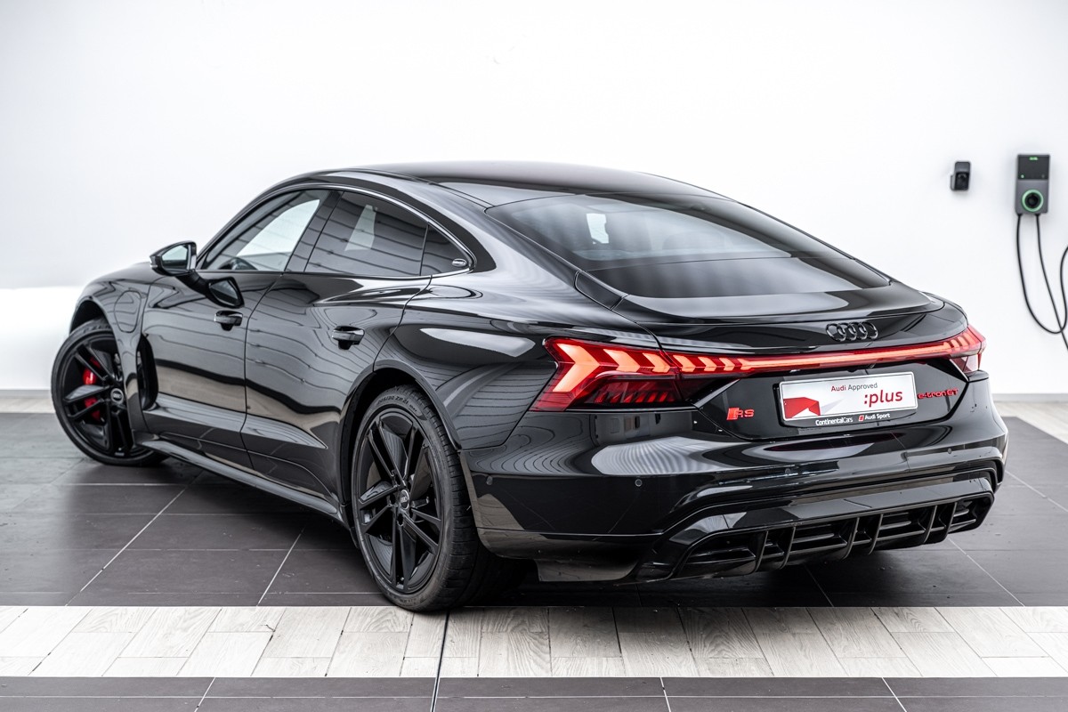 Audi e-tron RS etron GT