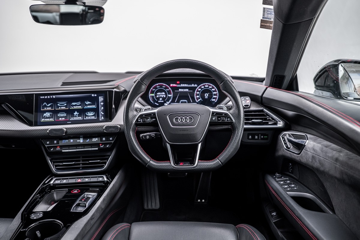 Audi e-tron RS etron GT