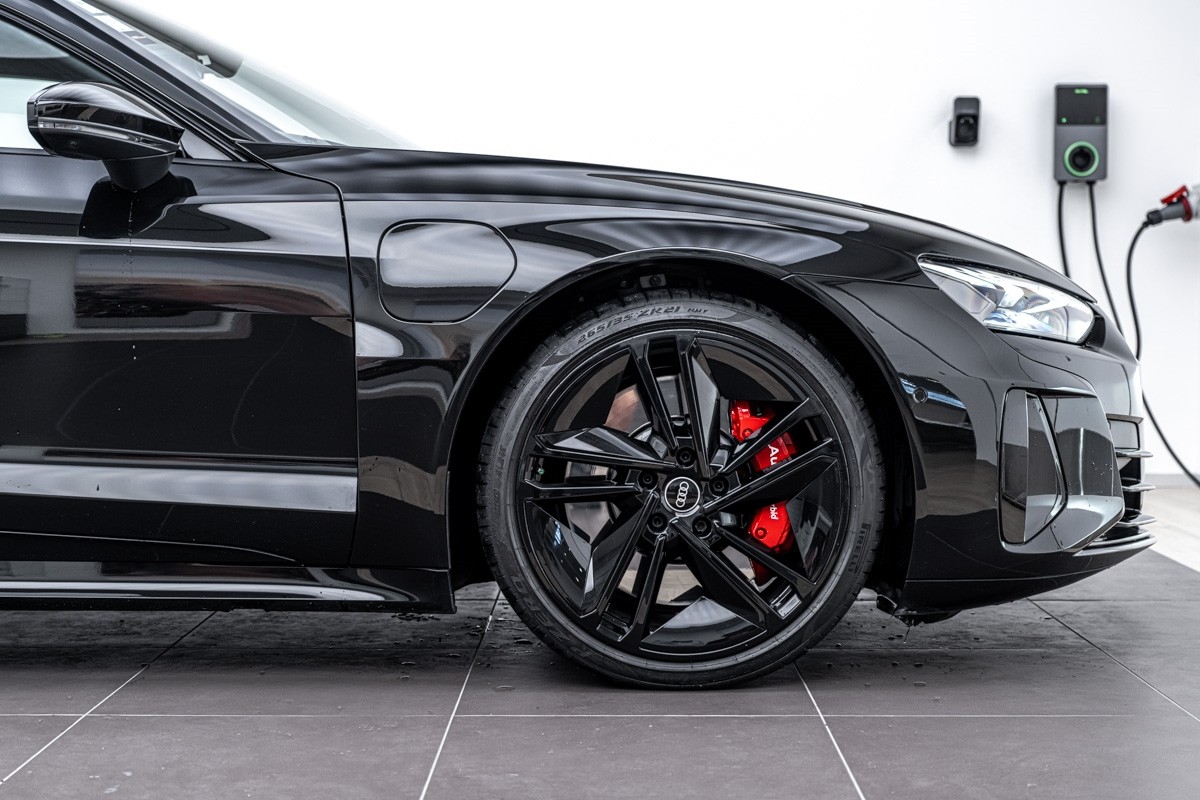 Audi e-tron RS etron GT