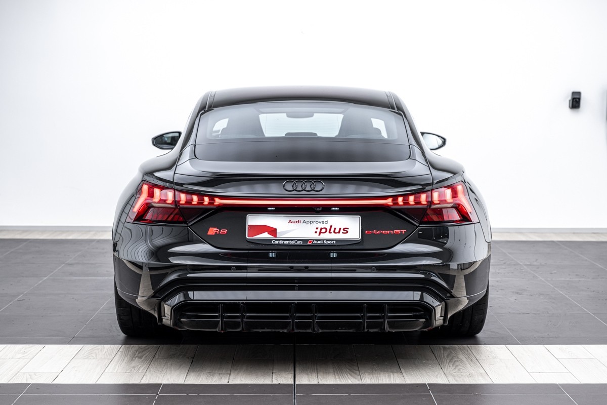 Audi e-tron RS etron GT
