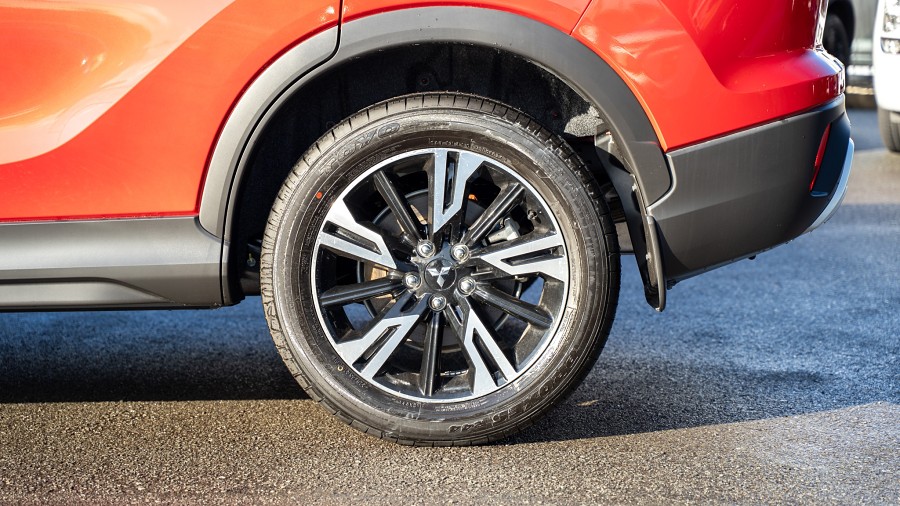 2025 Mitsubishi Eclipse Cross 7