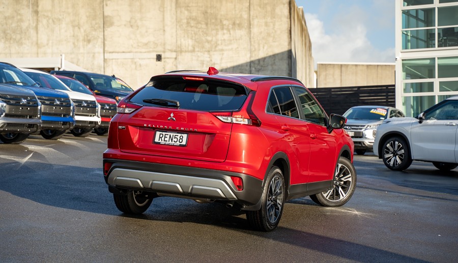 2025 Mitsubishi Eclipse Cross 2