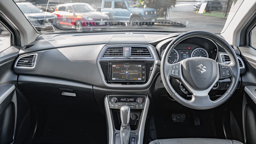 2021 Suzuki S-Cross 10