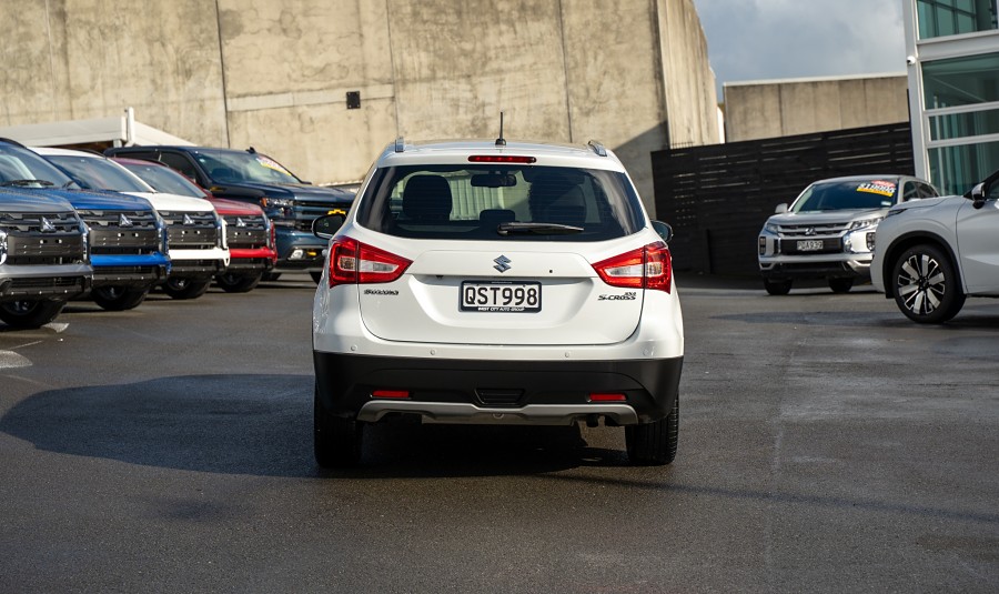 2021 Suzuki S-Cross 4